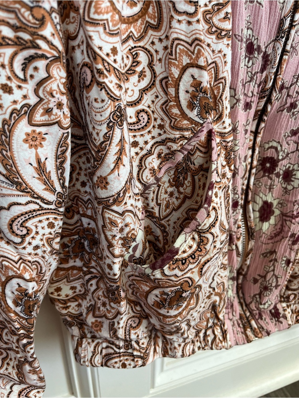 UMGEE Pink Paisley Zip-Front Bomber Jacket, S - Picture 5 of 8